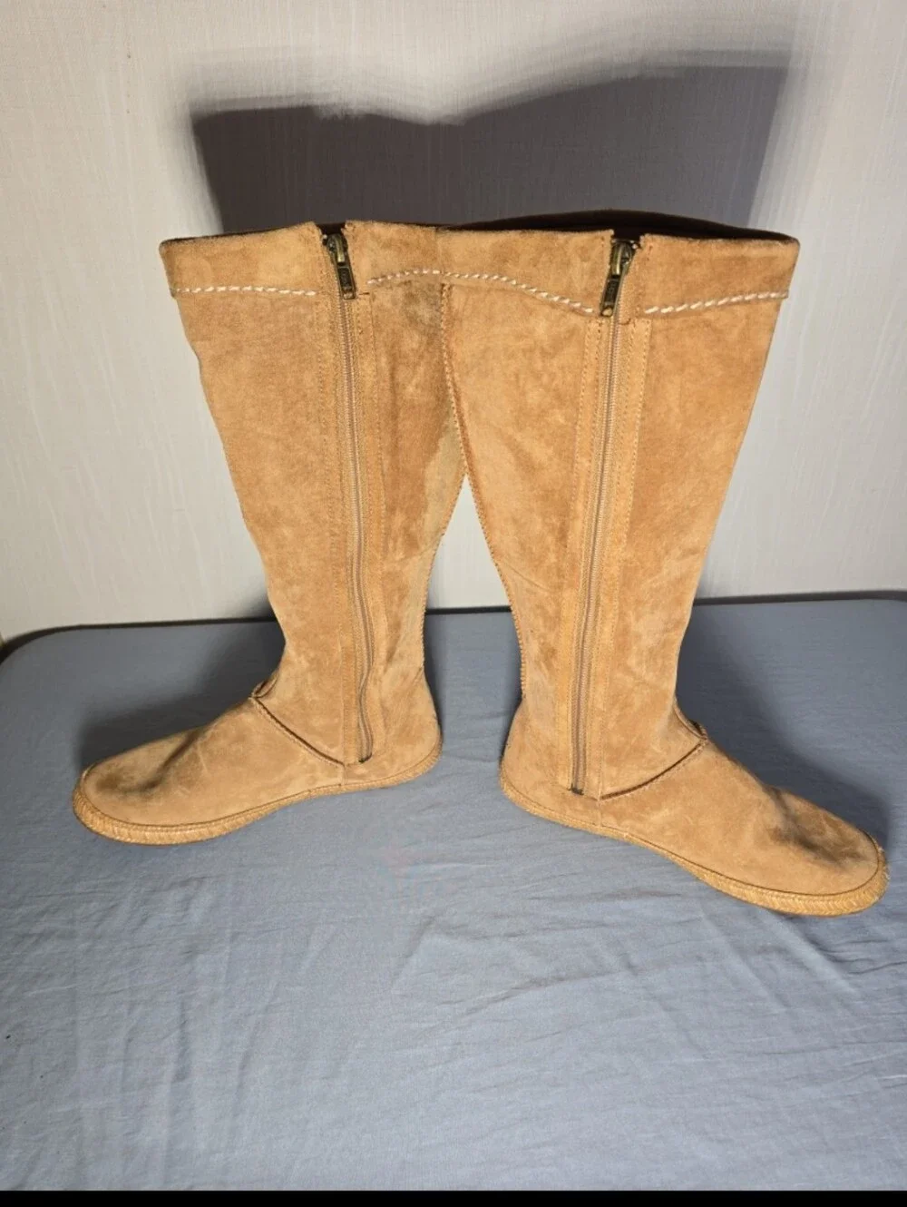 UGG Mammoth Knee High Fringe Boots Women's Size 6.5 Chestnut Suede